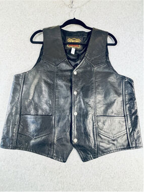 Genuine Leather By Manzoor Black Biker Vest Men’s Size 48 Snap Front Pockets